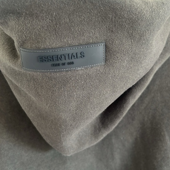 Fear of God Essentials Raglan Hoodie Size Large - Picture 9 of 9